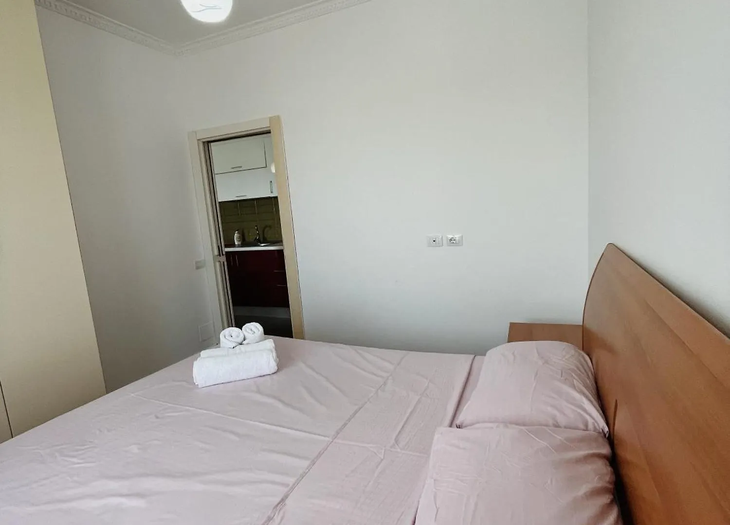 Lovely Apartment Gjiri Lalzit Durrës 0*,