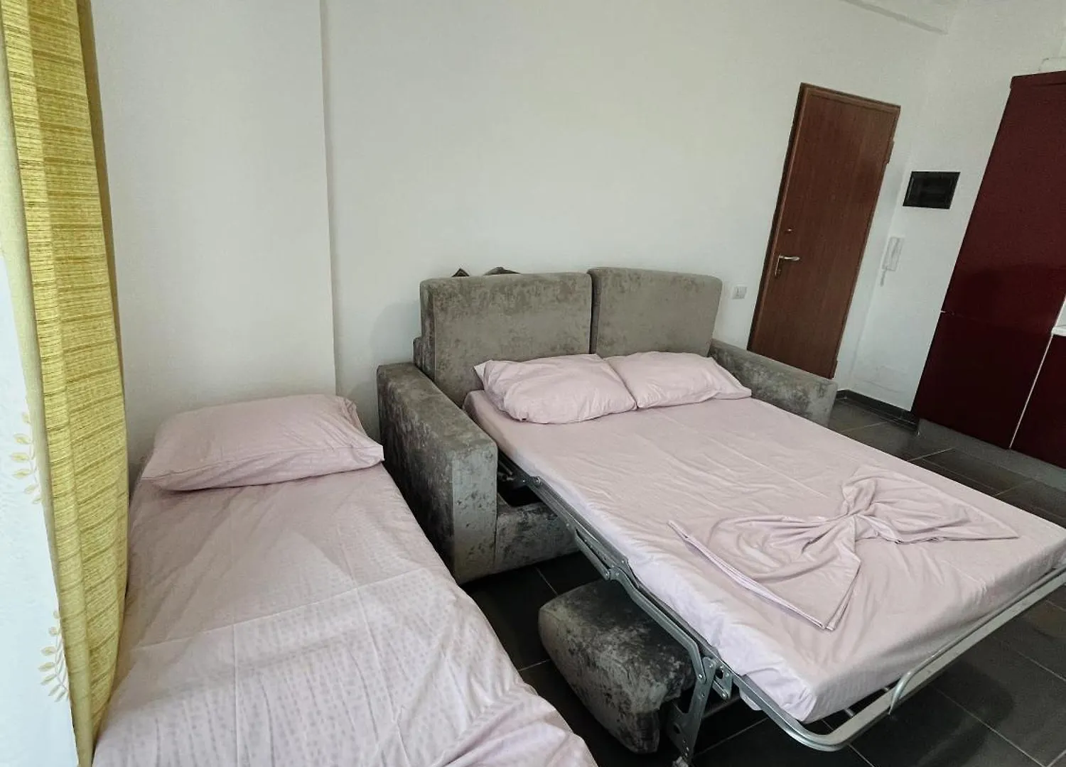 Lovely Apartment Gjiri Lalzit Durrës 0*,  Albania